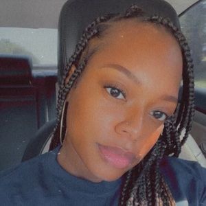 Meet your Posher, Destiny